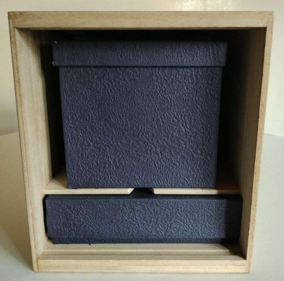 輪島塗　蒔絵六瓢の図　胴張三段重　重台付き　作家もの