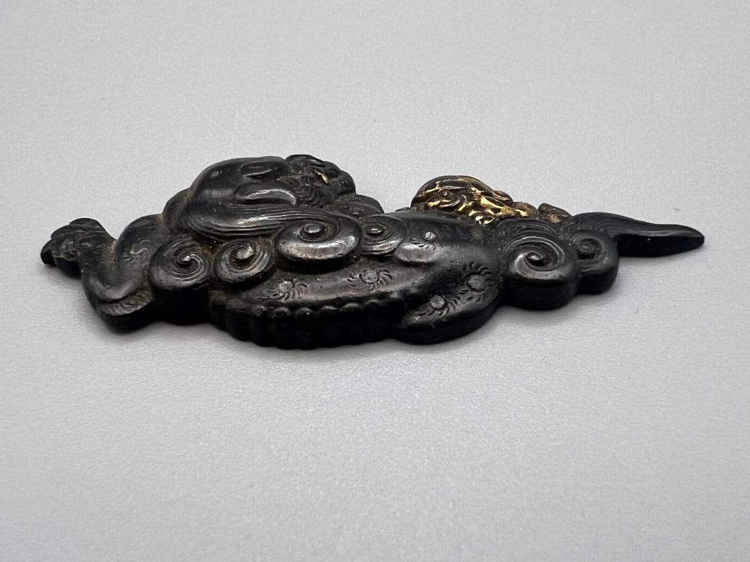 【海】江戸明治金工　獅子親子図　金目　手彫　金具　銅製鍍金　骨董品　箱付