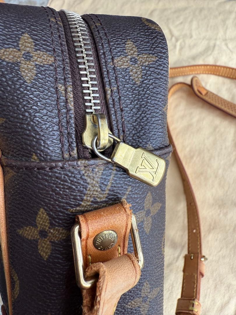 Louis Vuitton モノグラム ショルダーバッグ　トロカデロ
