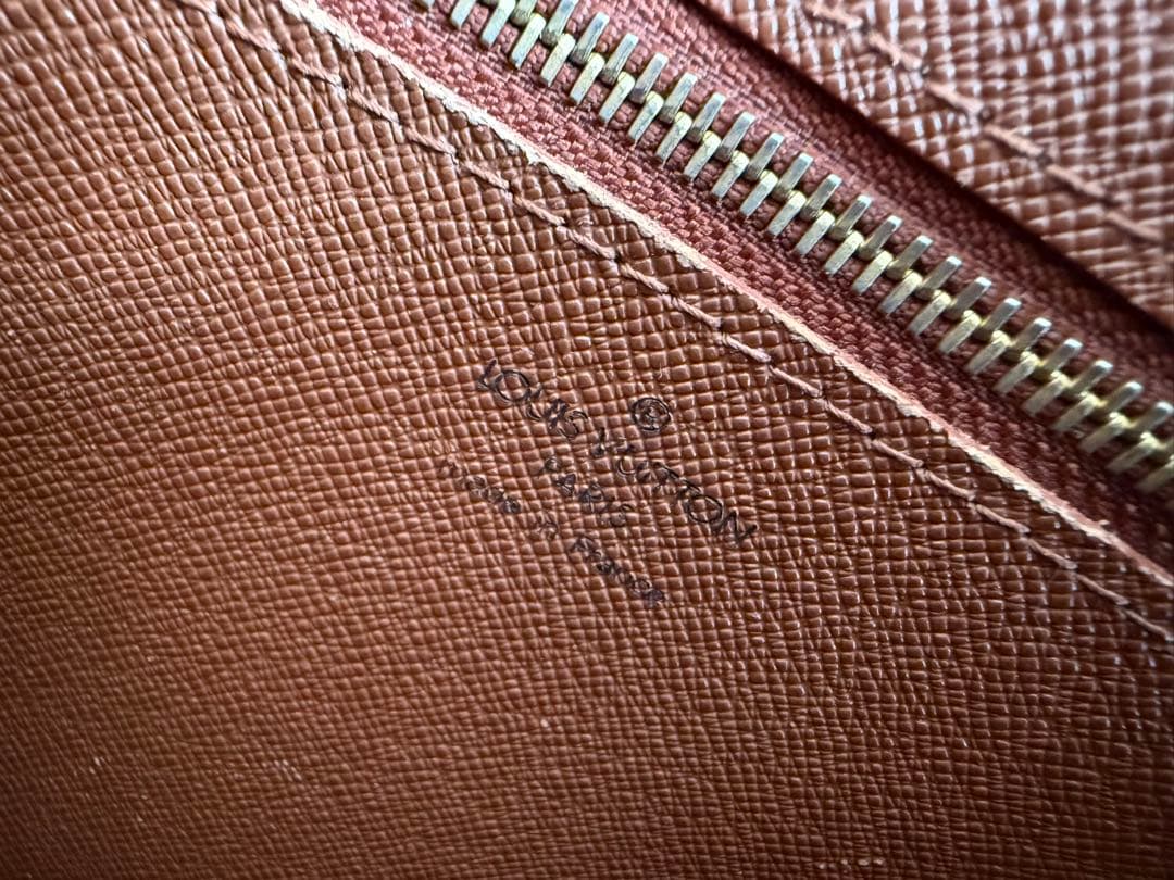 Louis Vuitton モノグラム ショルダーバッグ　トロカデロ