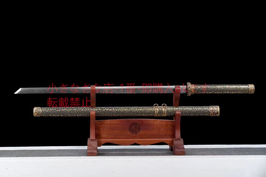 暴れ回る 古兵器 武具 刀装具 日本刀 模造刀 居合刀