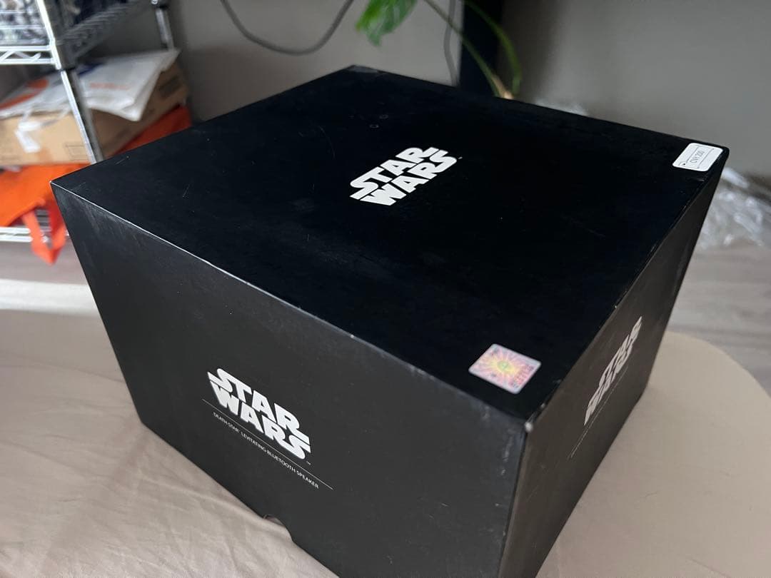 ディズニー Star Wars 磁気浮上式 Bluetoothスピーカー