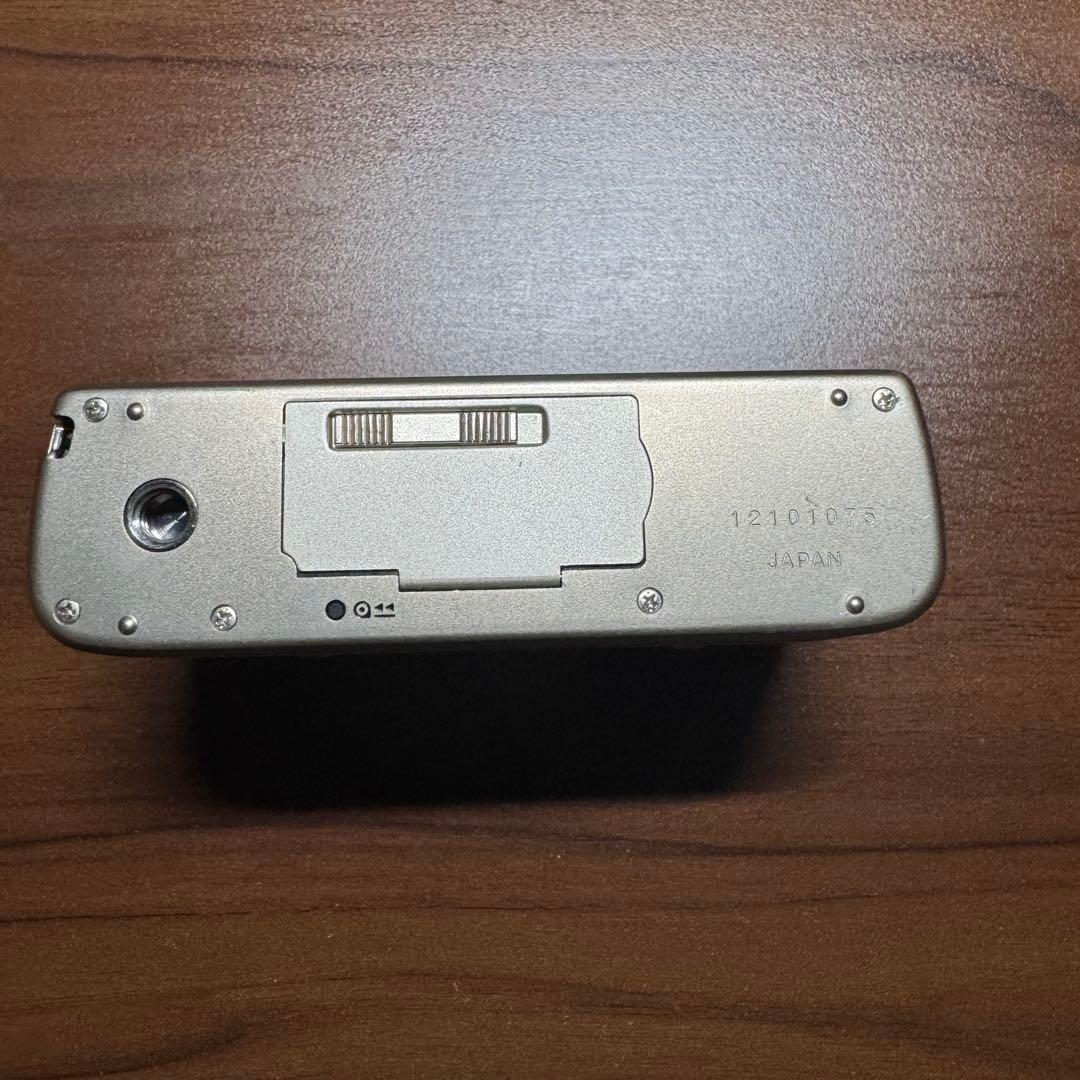 MINOLTA TC-1 コンパクトフィルムカメラ（ケース付き）