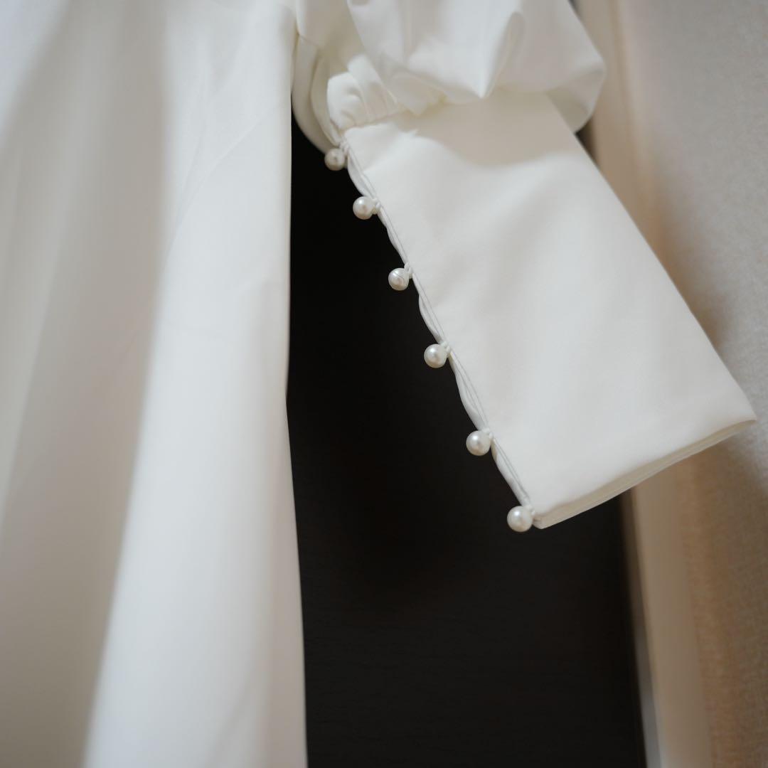 レトロ風ウェディングドレス(袖あり)