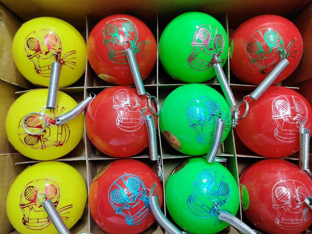 昭和レトロ1970年代当時物 仮面ライダー スプリングヨーヨーパチカプセル駄玩具