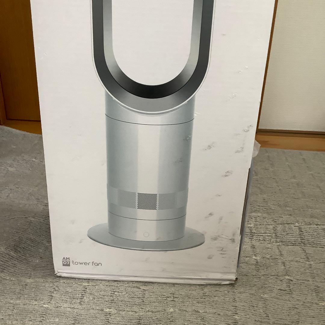 未使用　dyson AM07 タワーファン　2025年購入