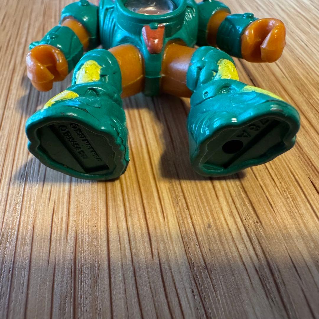 ビーストフォーマー　レーザービースト　78 海上攻撃隊長　スパークシャーク