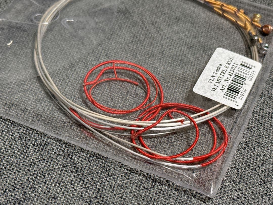 ねこさま専用【ヴィオラ弦】LARSEN 全弦セット 2週間のみ使用