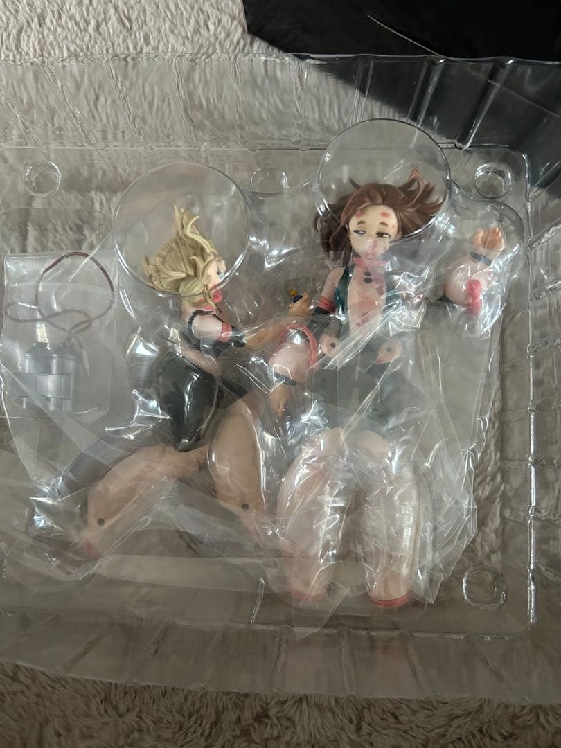 ヒロアカ一番くじラストワン賞トガヒミコお茶子フィギュア セット