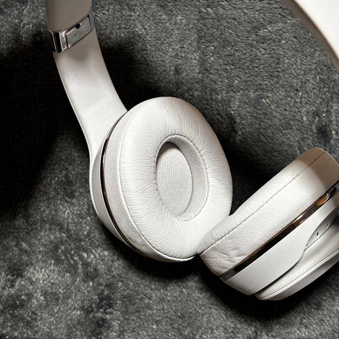 beats solo 3 wireless ヘッドホン マットシルバー
