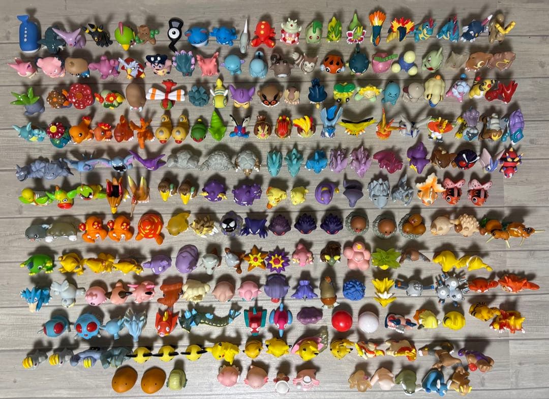 初期ポケモンフィギュア218体　＊レアあり＊