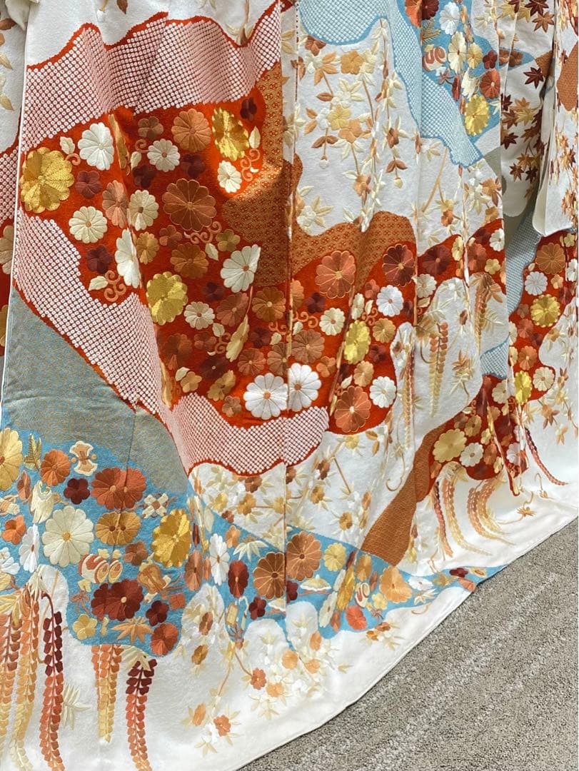 豪華 総手刺繍 振袖 仮絵羽 未仕立て 銀通し 金駒 金彩 宝尽くし 金糸 正絹