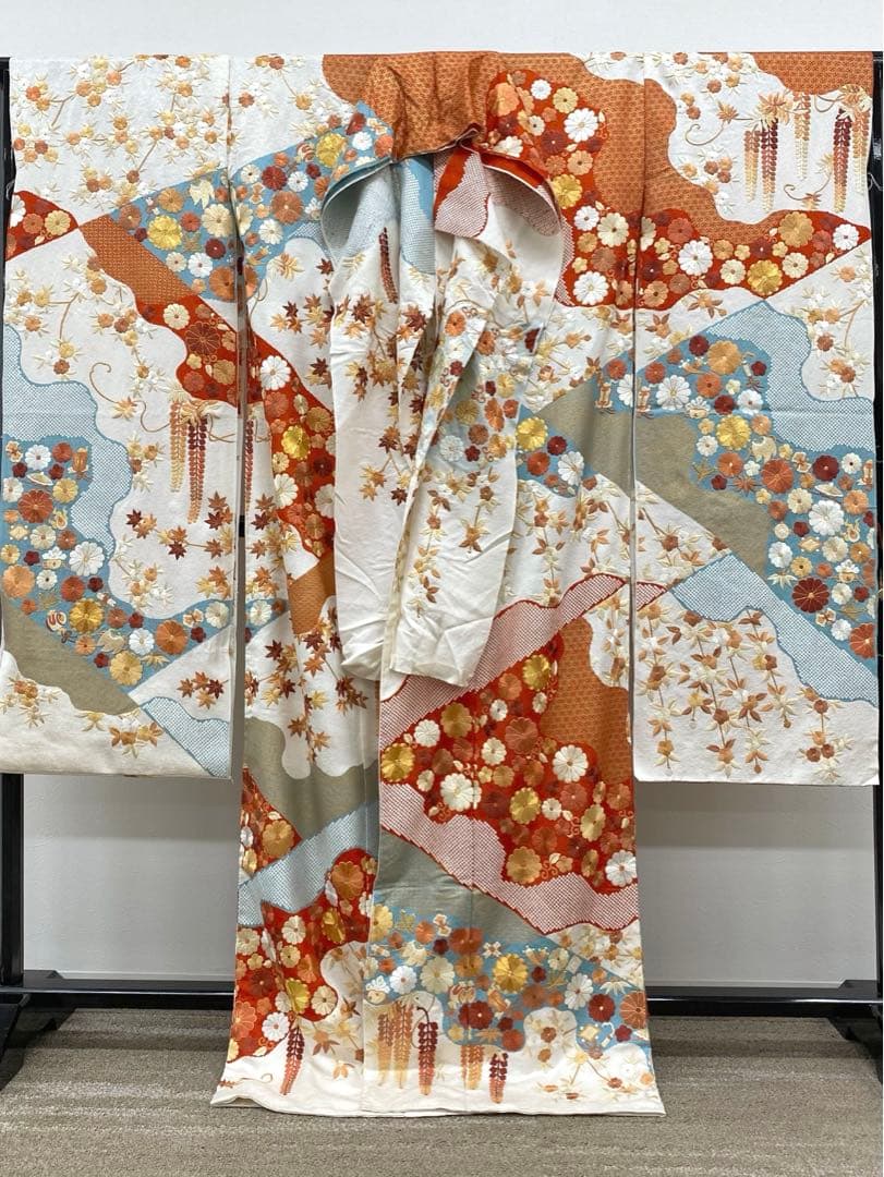 豪華 総手刺繍 振袖 仮絵羽 未仕立て 銀通し 金駒 金彩 宝尽くし 金糸 正絹