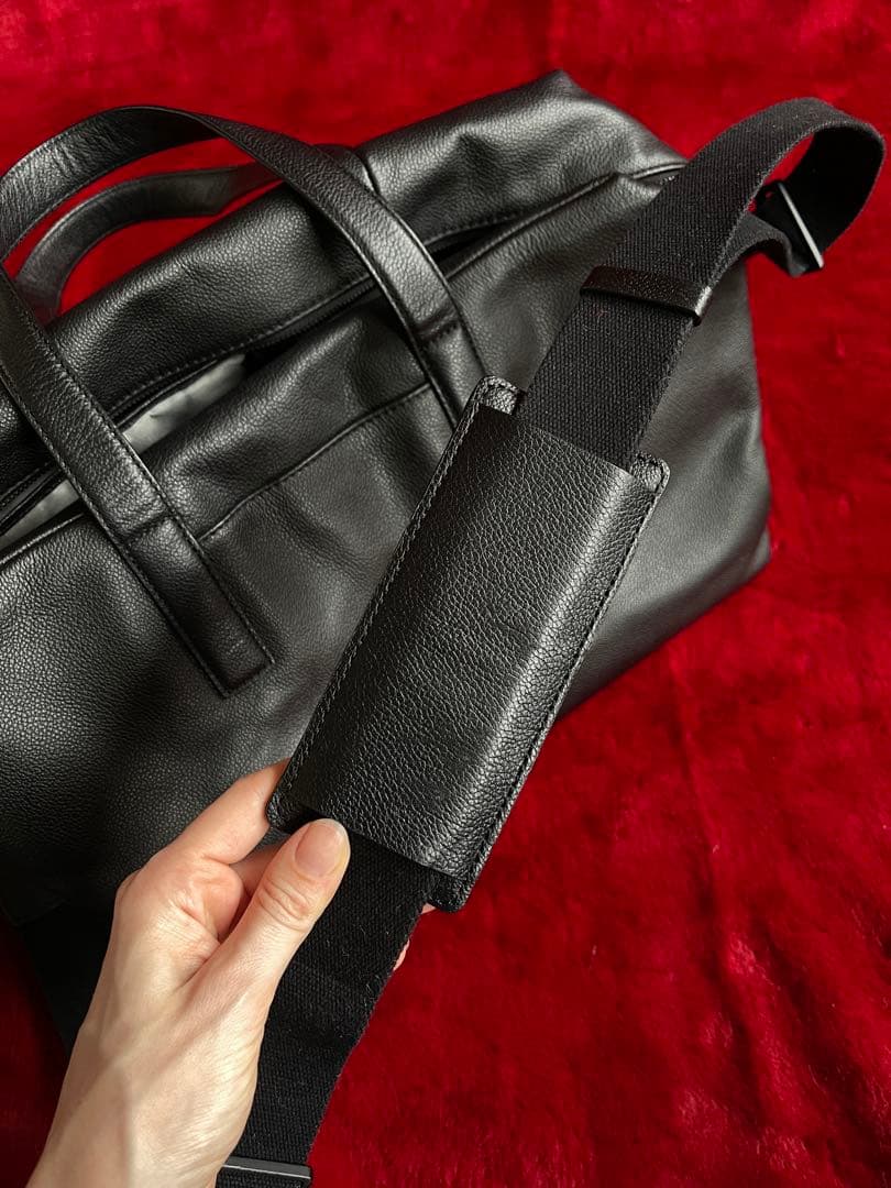 Away レザーダッフルバッグ