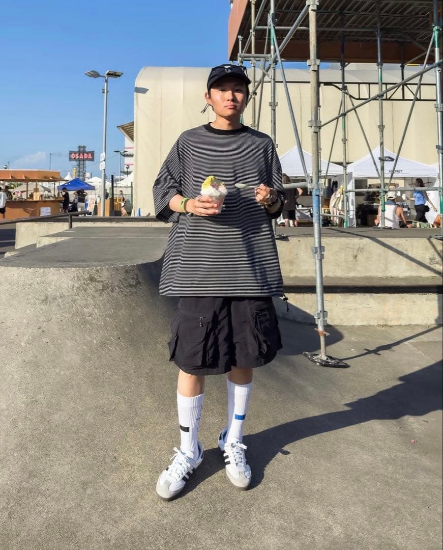 トップス STRIPED MASSIVE T-SHIRT WITH DRAWSTRINGS