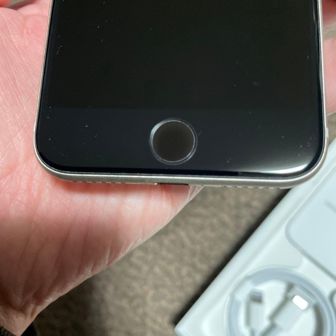 iPhone SE (第3世代) 128GB 箱あり、充電ケーブル未使用