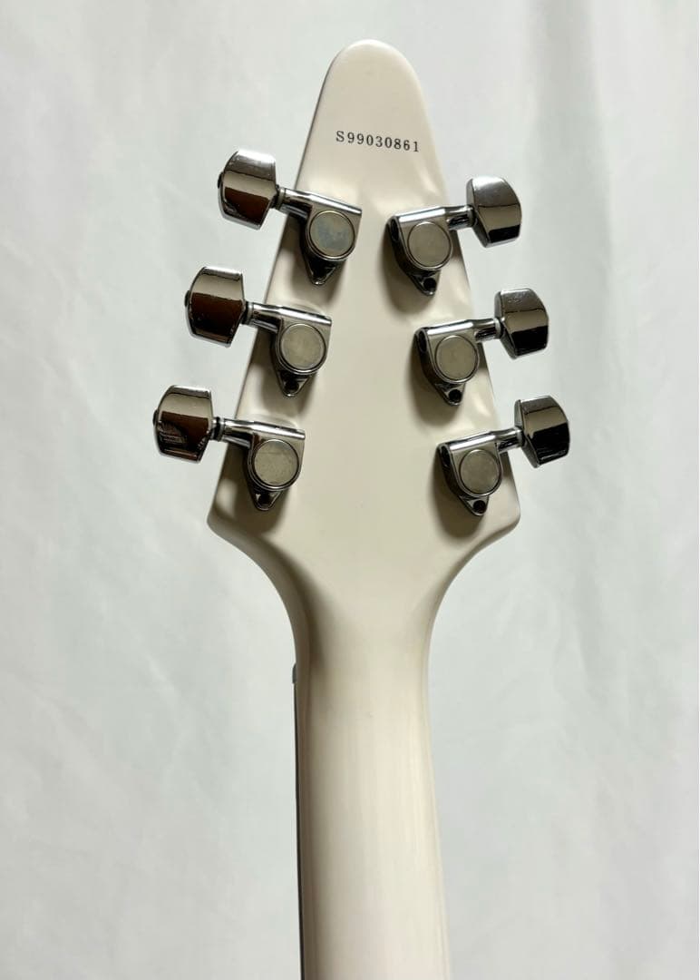 【新品弦張替済】Epiphone エレキギター フライングV