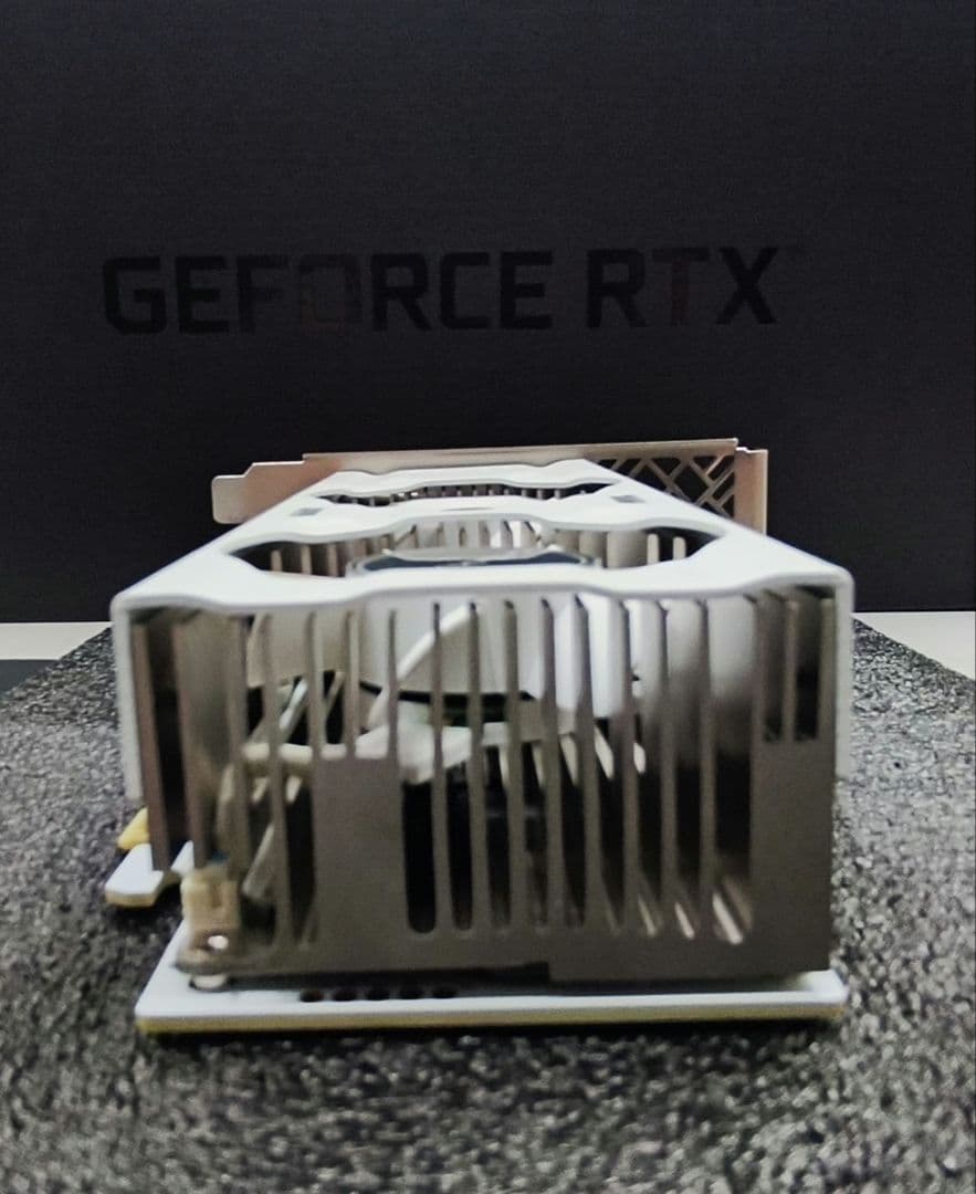 玄人志向　GeForce RTX 3050 グラフィックボード 6GB