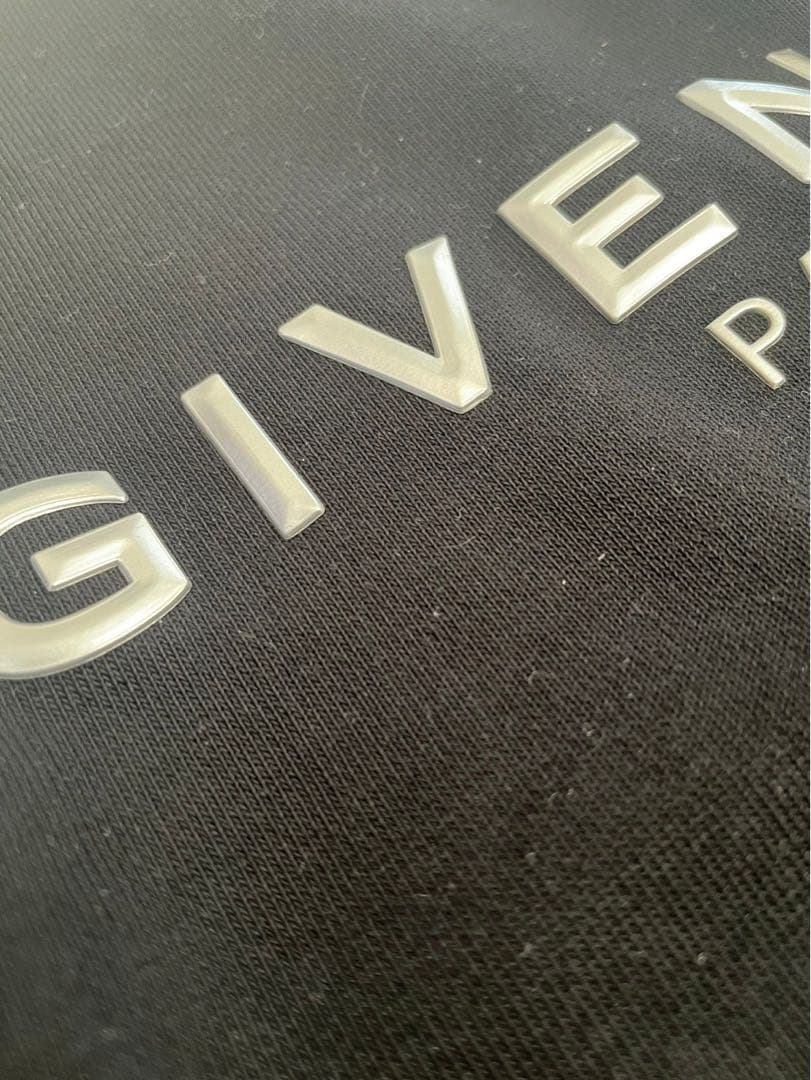GIVENCHY ジバンシー 黒 トレーナー キッズ