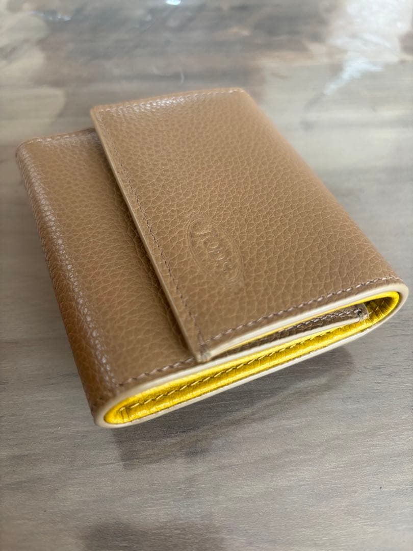 TOD'S 日本限定　レザーウォレット