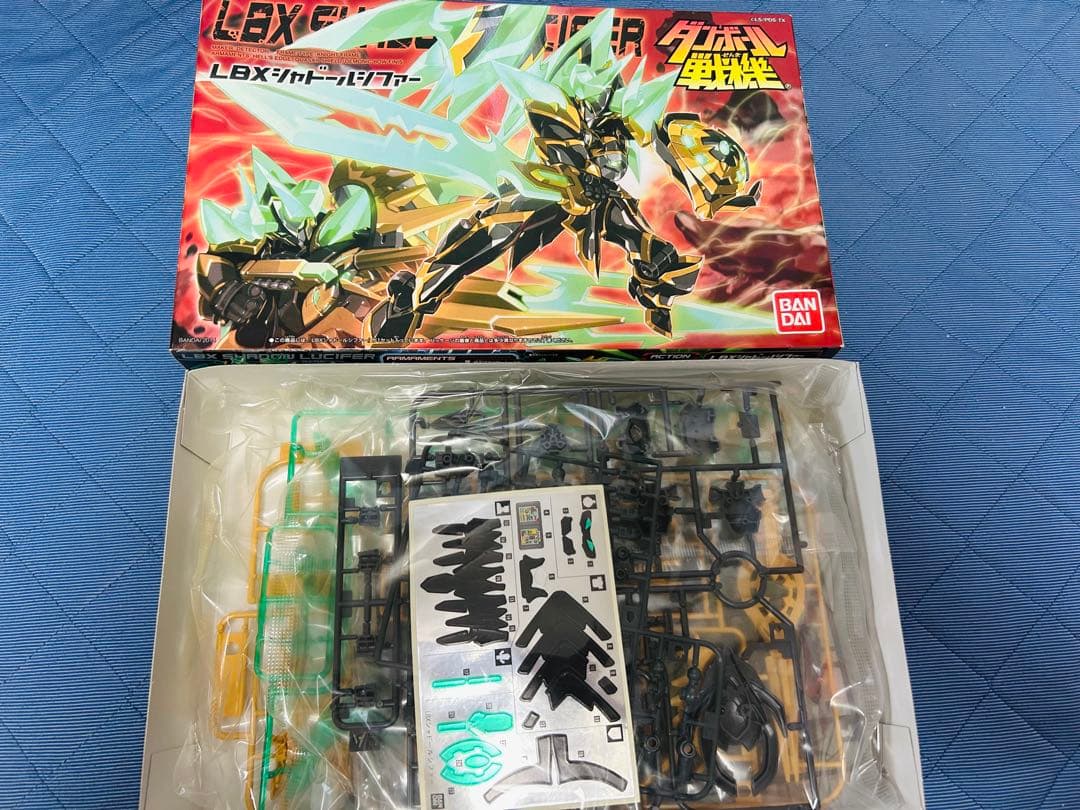 ダンボール戦機W LBXシャドールシファー
