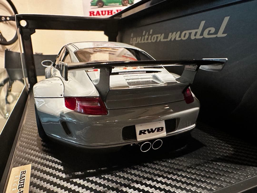 RWB997 ignition model 1/18 グレー