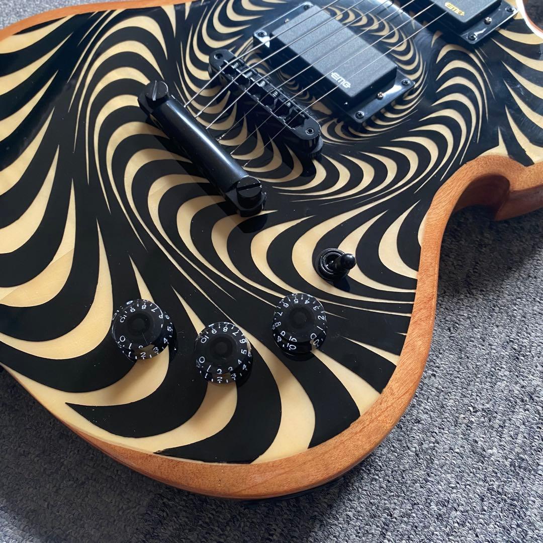 ブルズアイSG ザックワイルドシグネチャータイプコンポーネントギター！