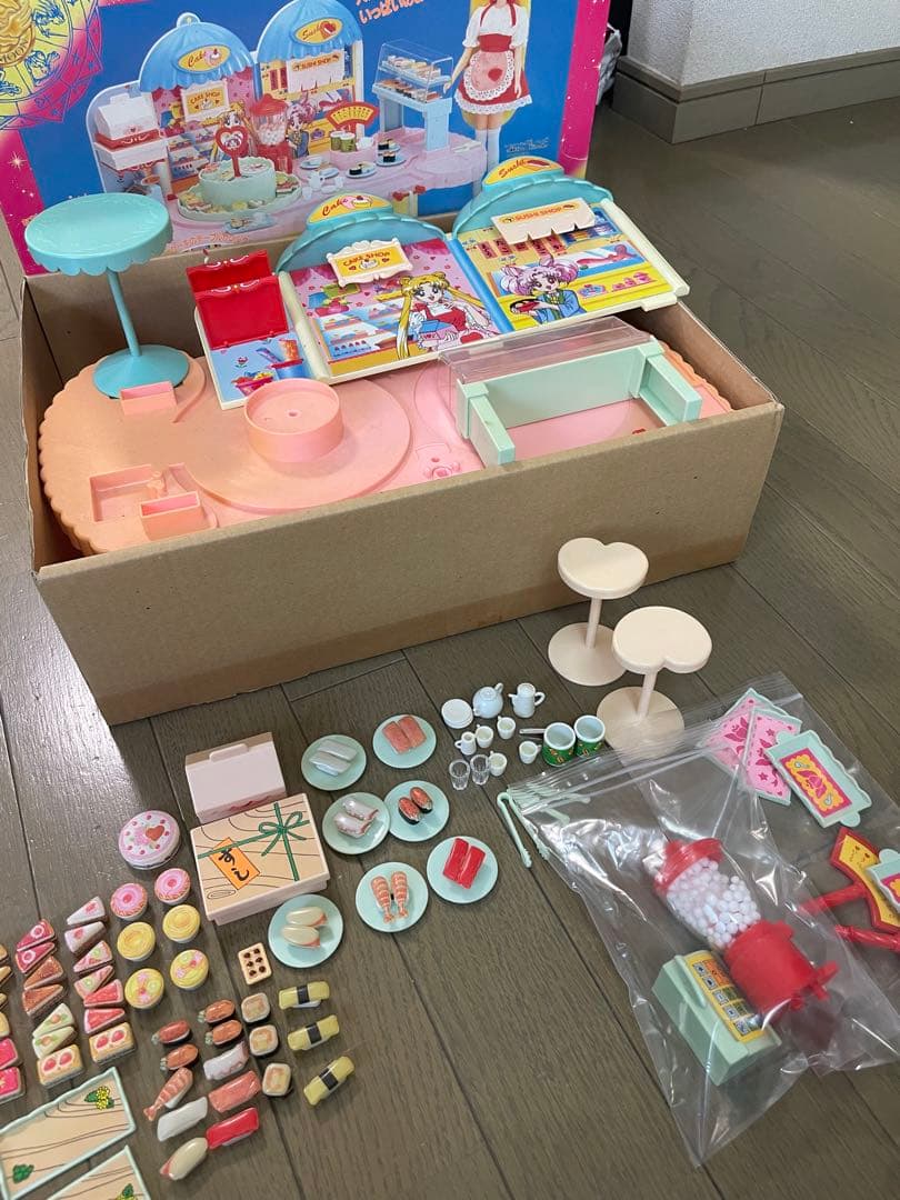 セーラームーン　クルクルフードショップ