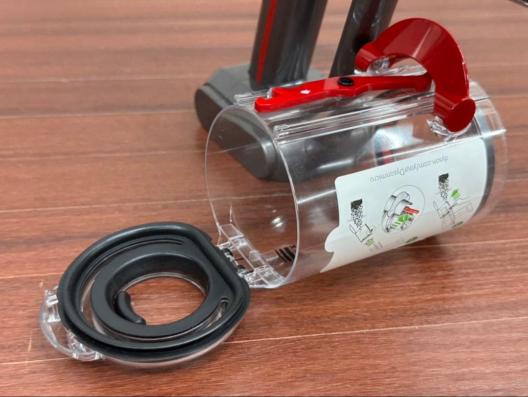 中古美品　ダイソン掃除機　SV21 本体　ダスト　フィルター　純正バッテリー付き