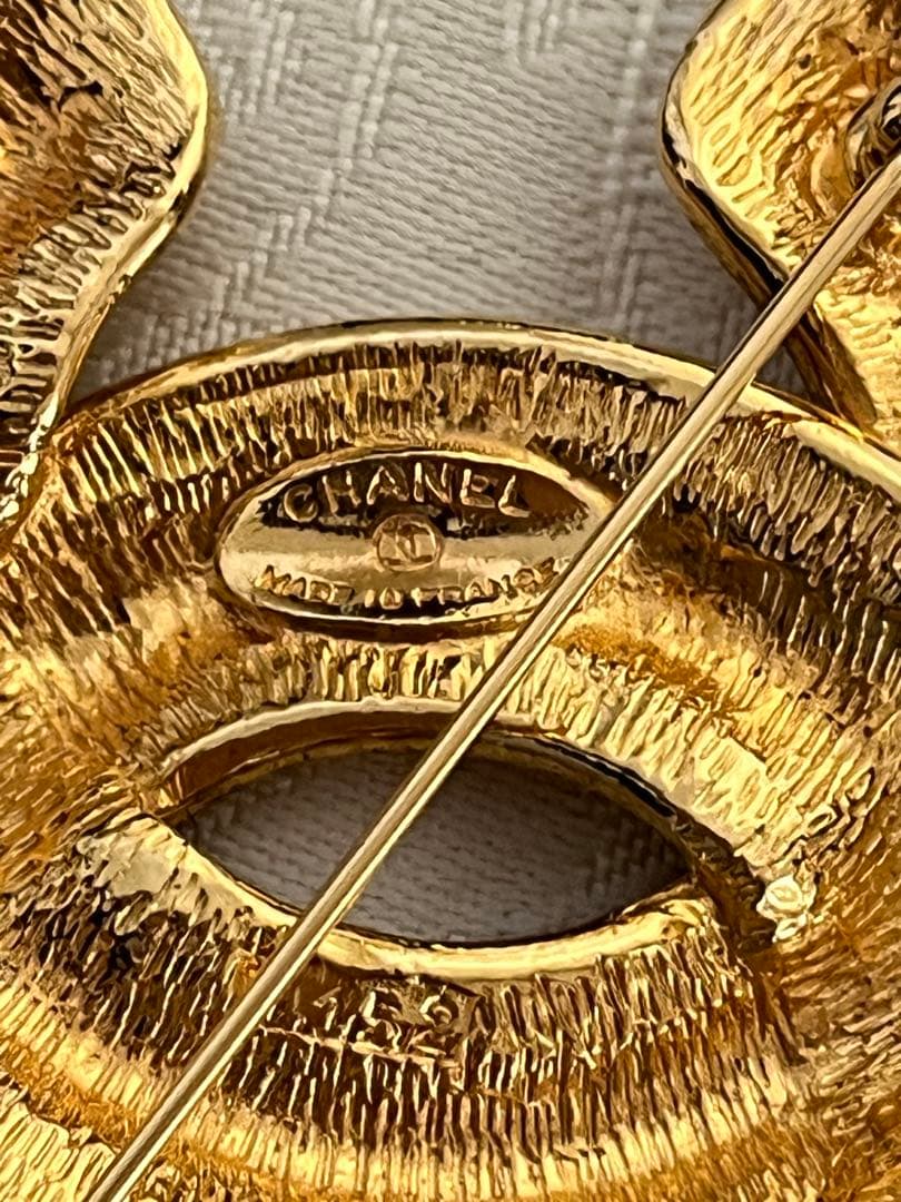 正規品 CHANEL マトラッセ ココマーク ヴィンテージ ブローチ 1152