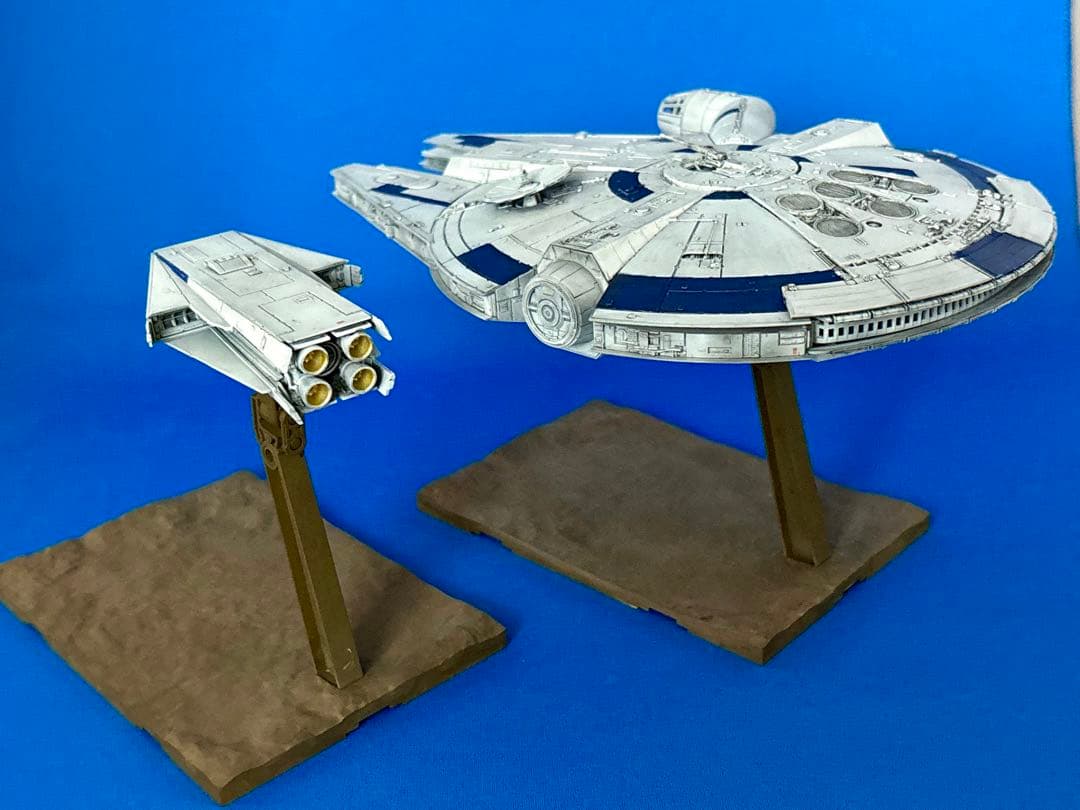 バンダイ スターウォーズ 1/144 ミレニアム・ファルコン ランド(2)完成品
