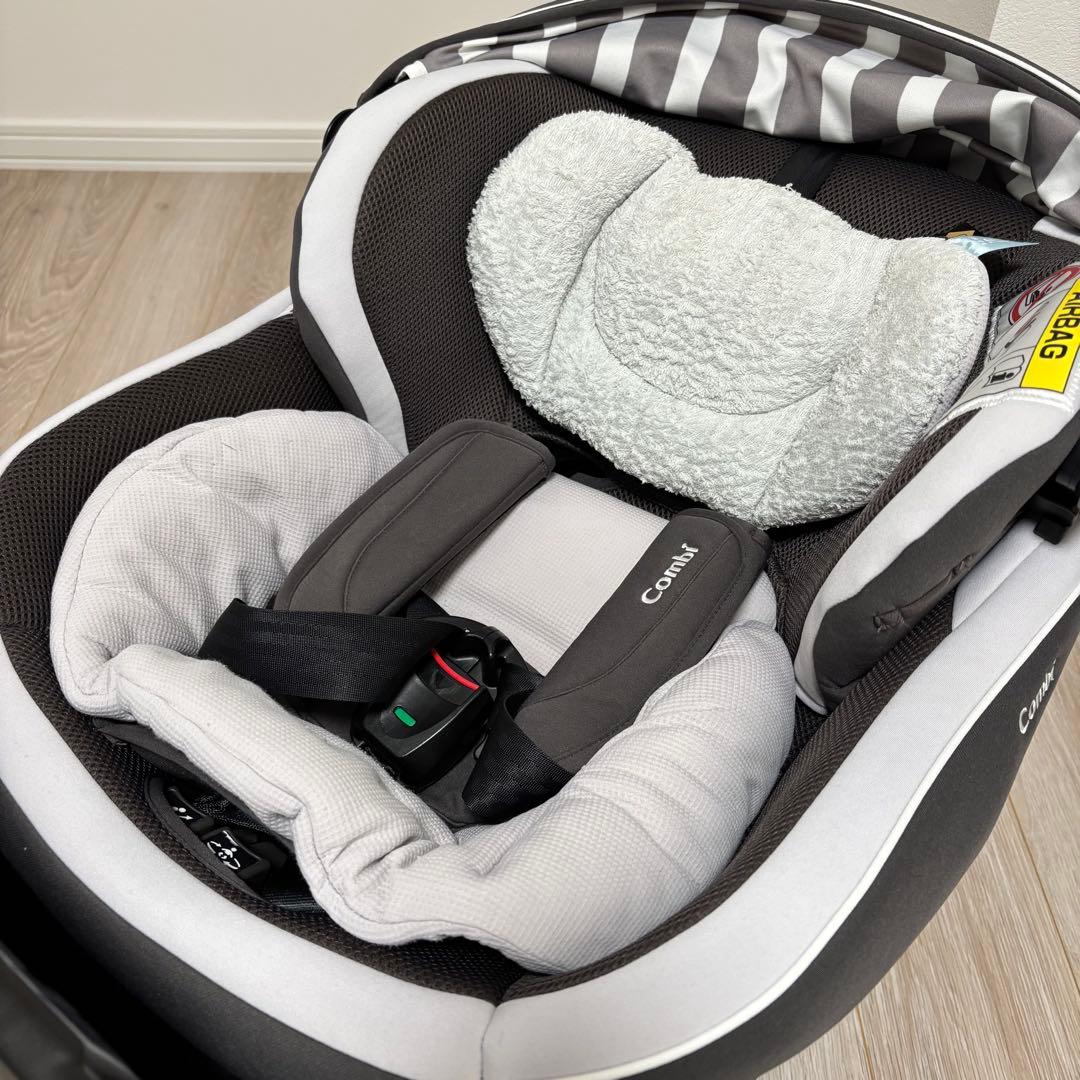 チャイルドシート combi