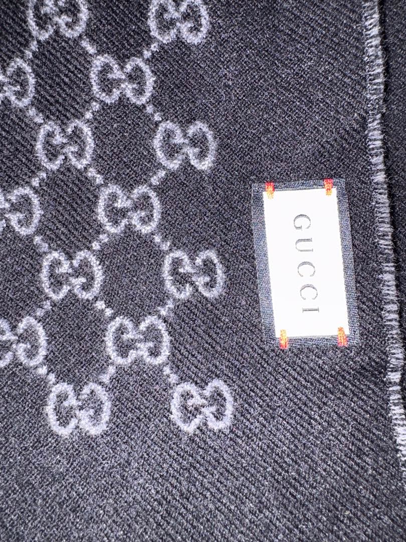 GUCCI ブラック GGパターン マフラー