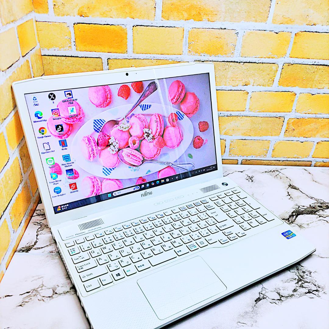 初心者さん向けノートパソコン❤️HDD1000G❤️メモリ8G✨ハイスぺPC☘️