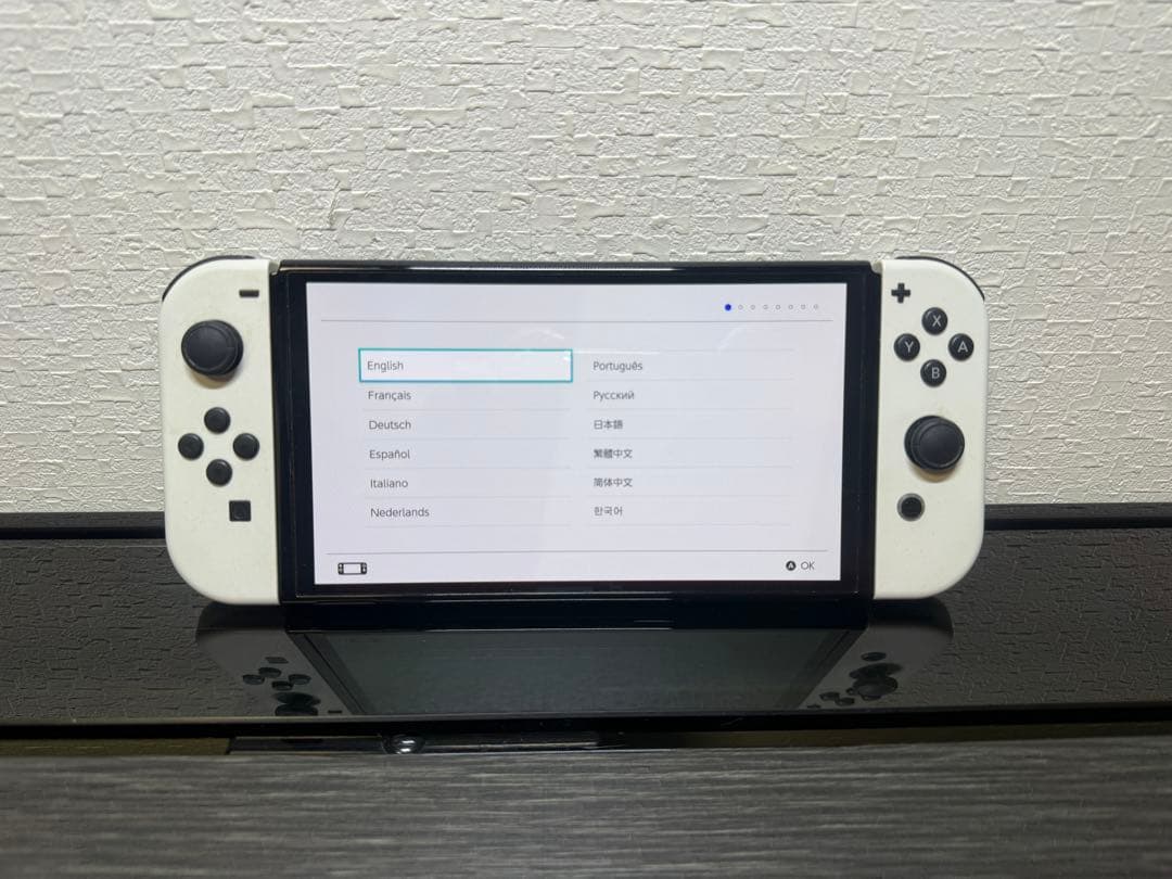 【美品】Nintendo Switch (有機elモデル) ホワイト