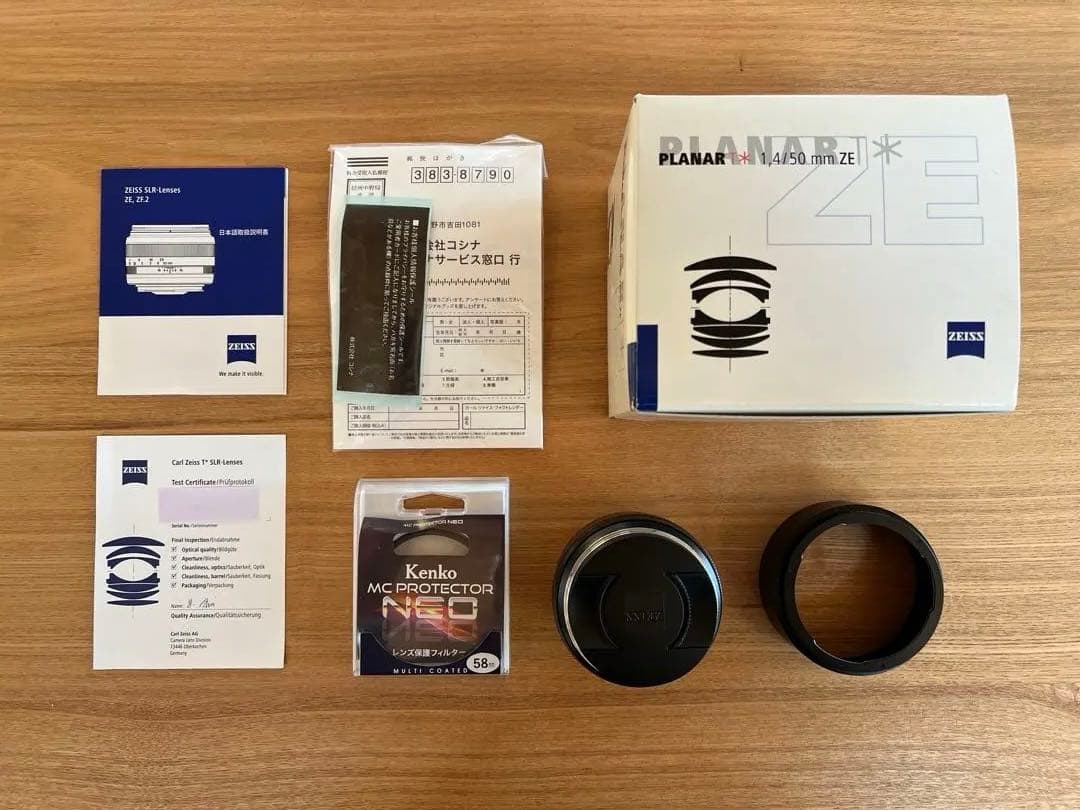 【美品】Carl Zeiss Planar T*50mm F1.4ZEおまけ付