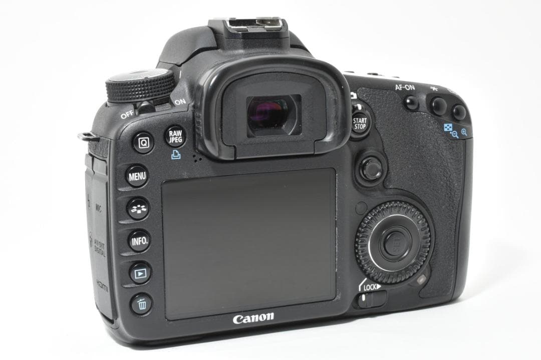 【美品】Canon EOS 7D ボディ BG-E7付 動作良好
