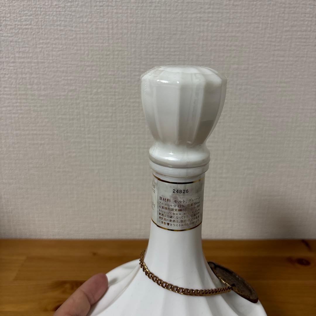 ニッカウイスキー　鶴17年　700ml 陶器ボトル　未開封