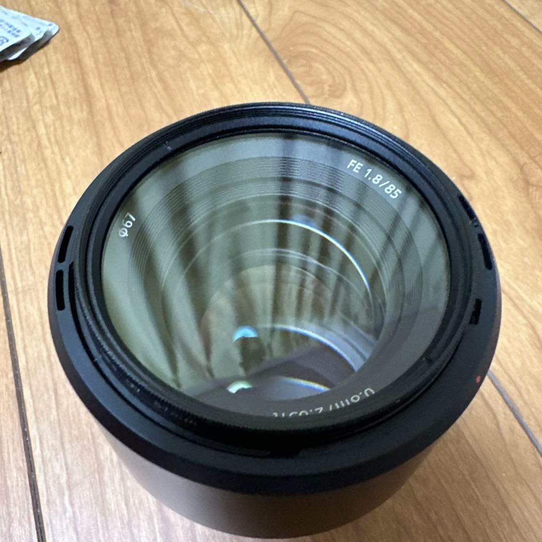 Sony FE 1.8/85 単焦点レンズ