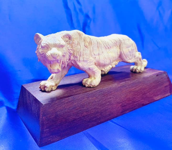 黄楊彫り 猛虎