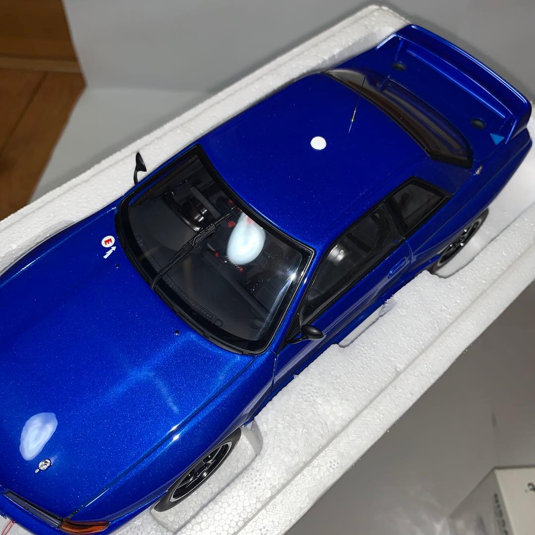AUTOart 1/18 スカイライン GT-R R32プレーンボディ　ブルー
