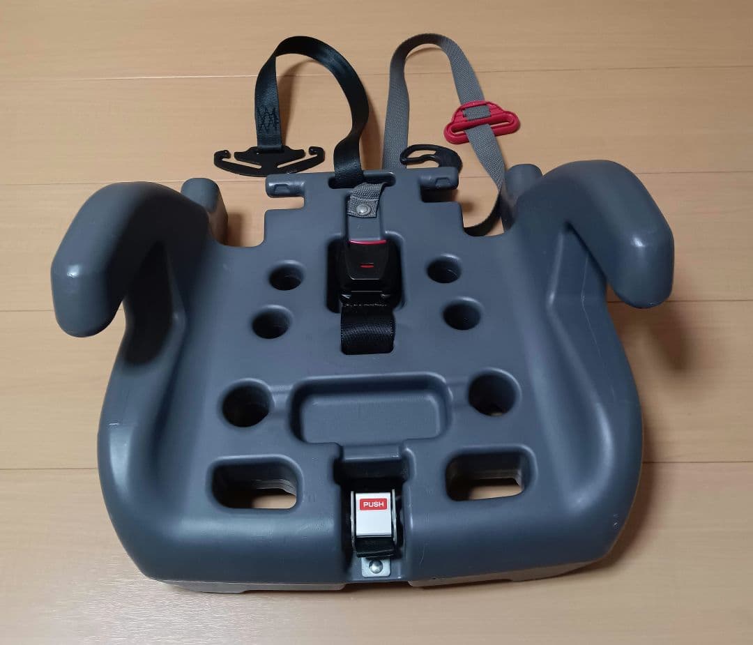 Combi 車用チャイルドシート グレー　ジョイトリップ