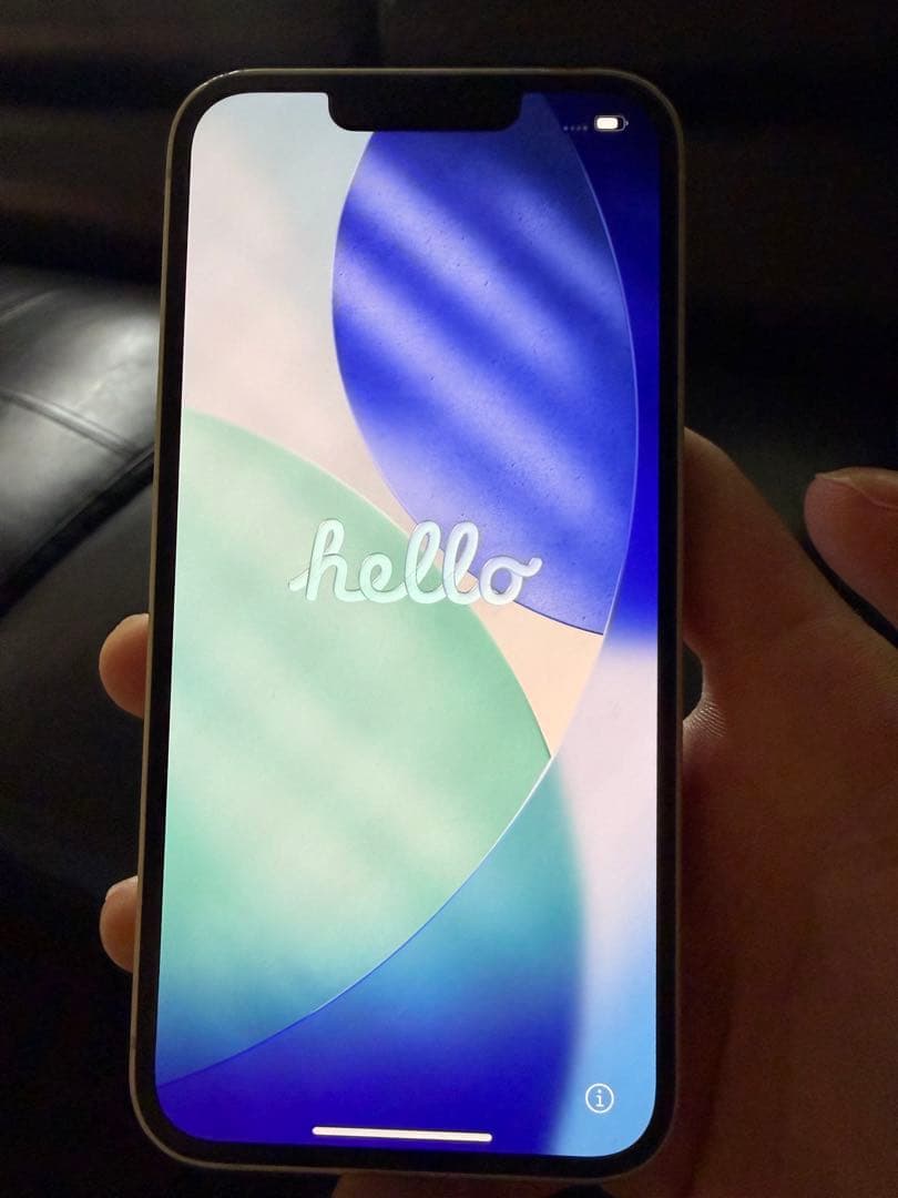 U*n様 Apple iPhone 13ホワイト