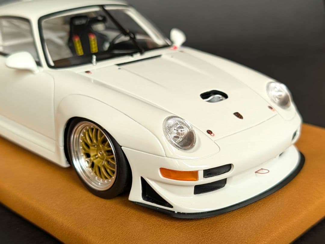 GTスピリット 1/18 PORSCHE 911 (993) GT2 EVO