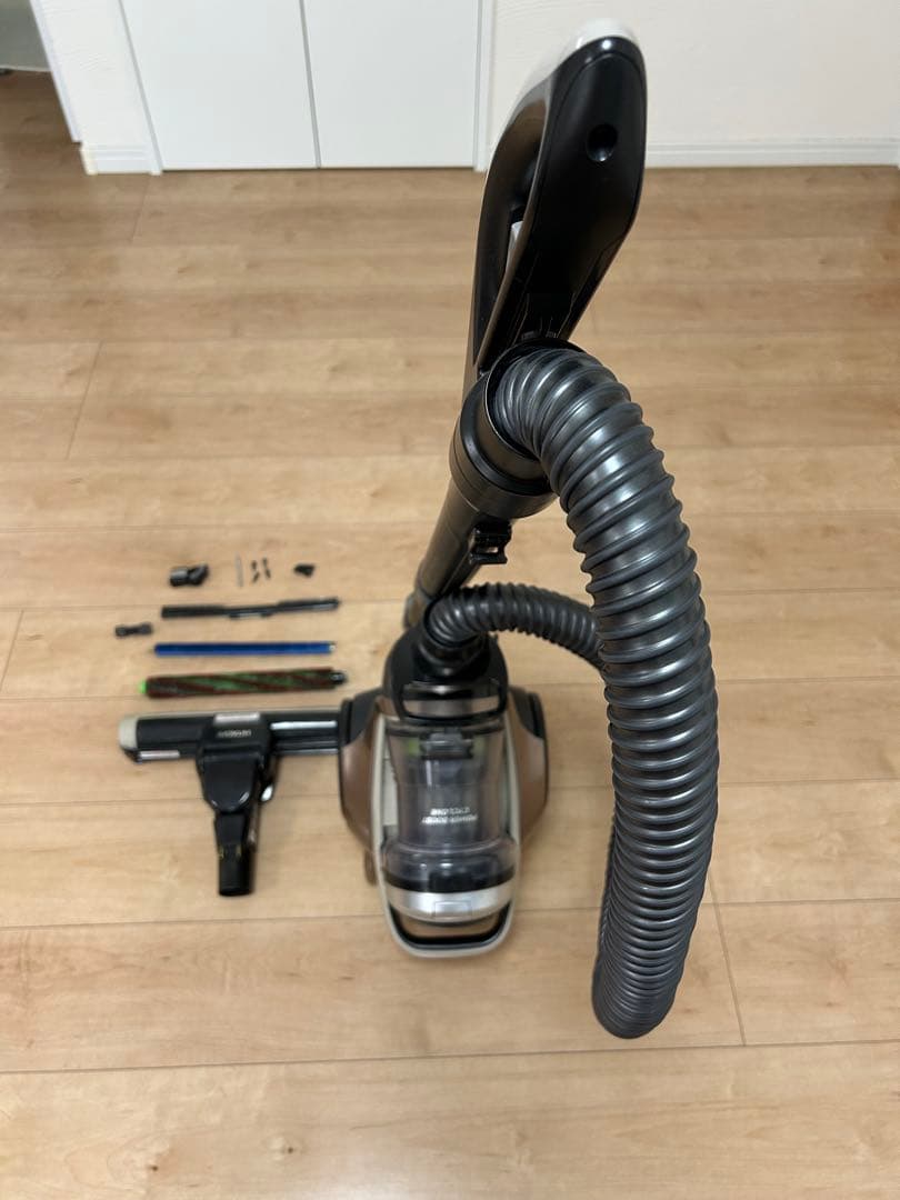 サイクロン式キャニスター掃除機