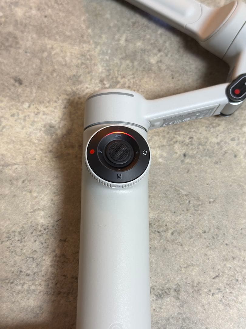 ジンバル　Insta360 flow 2 pro