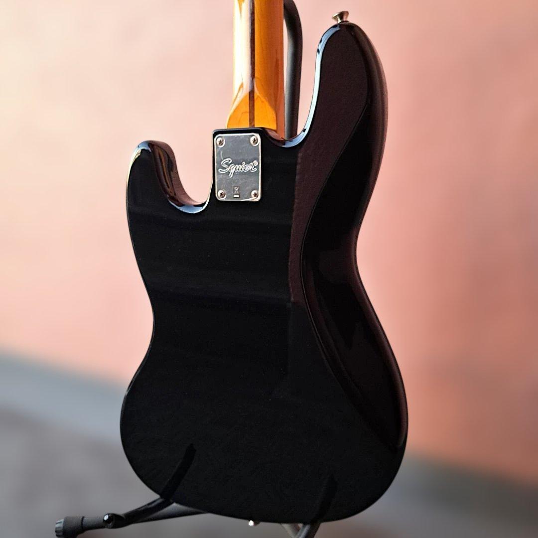 ■Squier Fender Classic Vibe 70 Jazz Bass