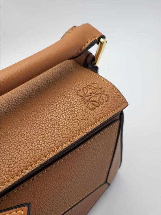 ロエベ ショルダーバッグ