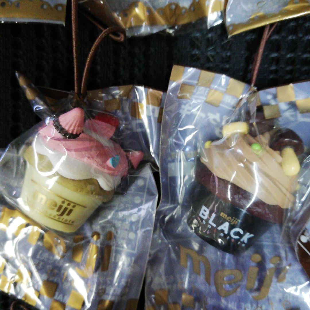 レアmeiji明治森永スイーツデコチョコケーキストラップ非売品