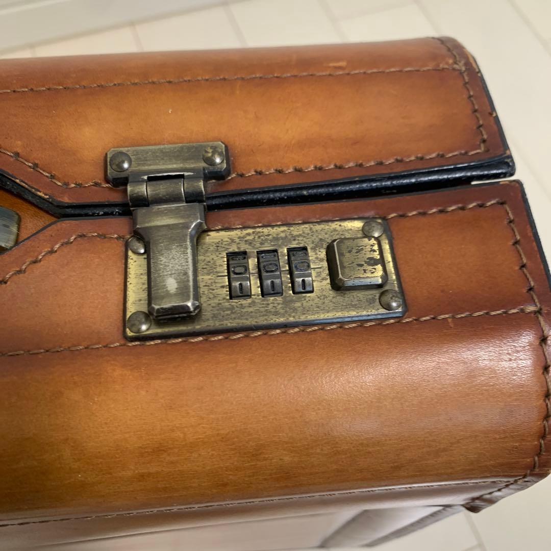 CARTELLA レザー ビジネス鞄